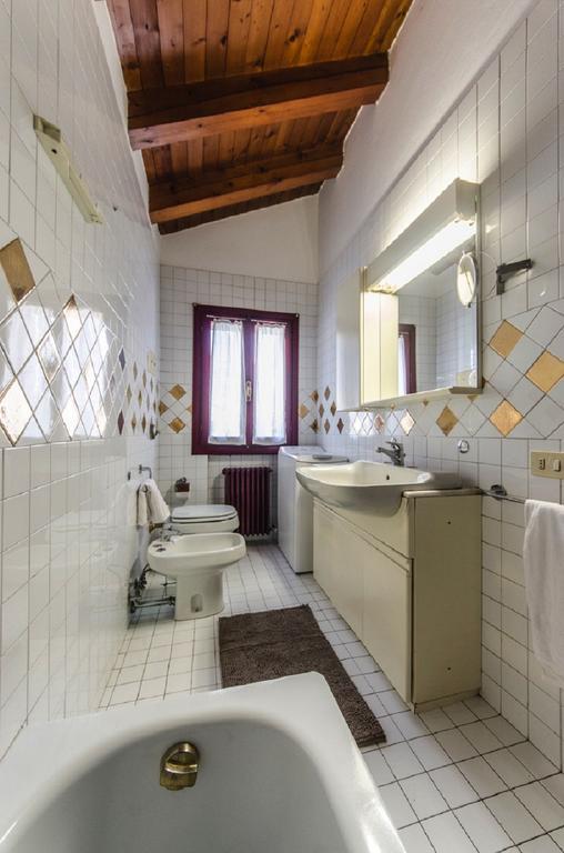 ノアーレ Novalesi Red Houseヴィラ エクステリア 写真