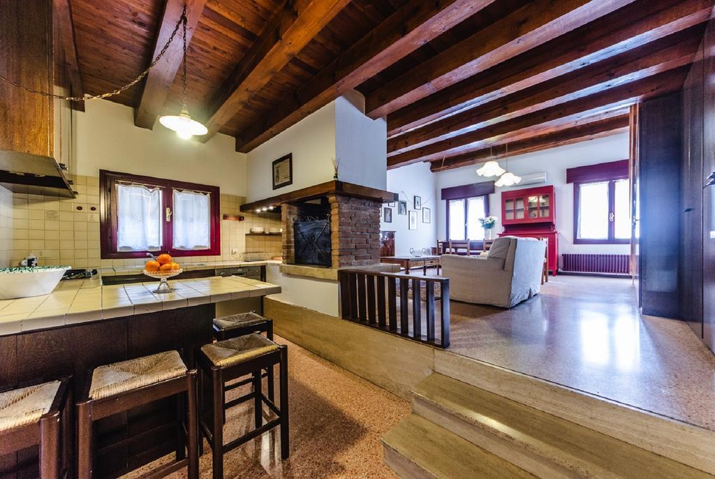 ノアーレ Novalesi Red Houseヴィラ エクステリア 写真